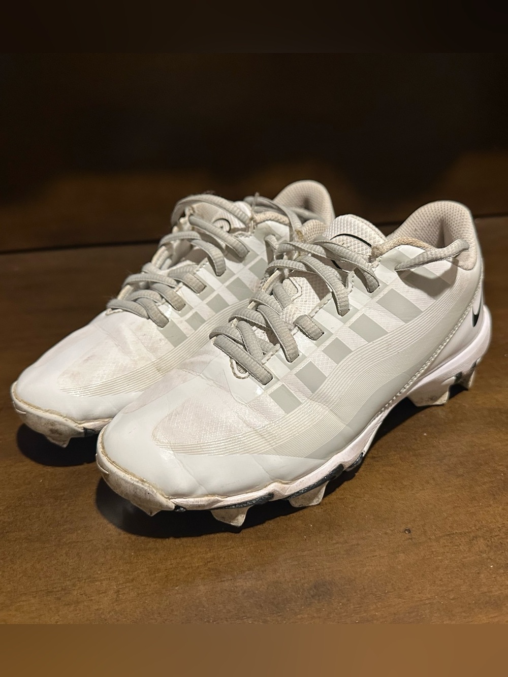 Nike Vapor Kids White Low-Top Football Cleats